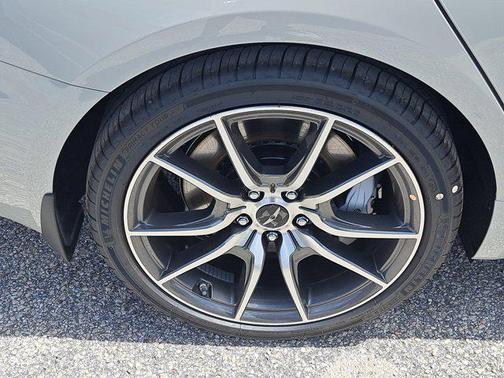 2026 Genesis G70 2.5T RWD Prestige
