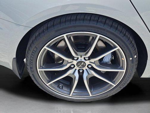 2026 Genesis G70 2.5T RWD Prestige