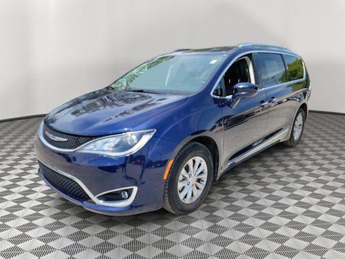 2018 Chrysler Pacifica Touring-L
