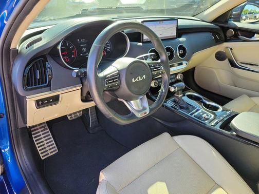 2022 Kia Stinger GT-Line
