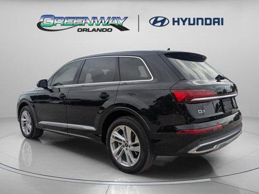 Mythos Black Metallic 2022 Audi Q7 55 Premium Plus
