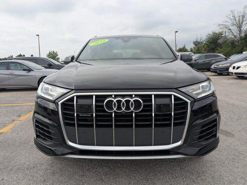 Mythos Black Metallic 2022 Audi Q7 55 Premium Plus
