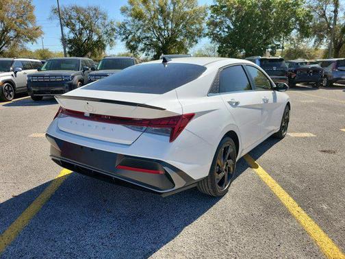 2026 Hyundai ELANTRA Sport