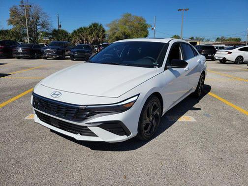 2026 Hyundai ELANTRA Sport