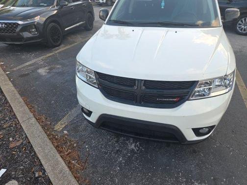 Vice White 2019 Dodge Journey SE