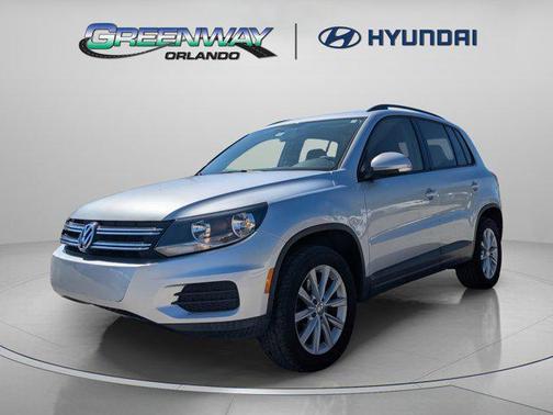 Reflex Silver Metallic 2017 Volkswagen Tiguan 2.0T S