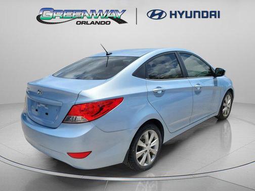 2013 Hyundai Accent GLS