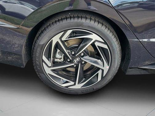 2026 Hyundai SONATA SEL