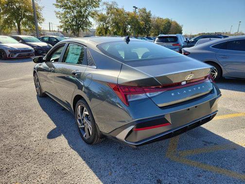 2026 Hyundai ELANTRA Limited