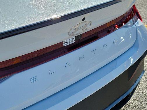 2025 Hyundai ELANTRA Sport