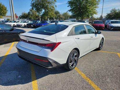 2025 Hyundai ELANTRA Sport