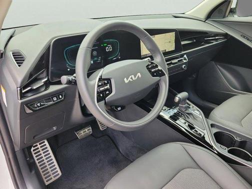 2023 Kia Niro Touring