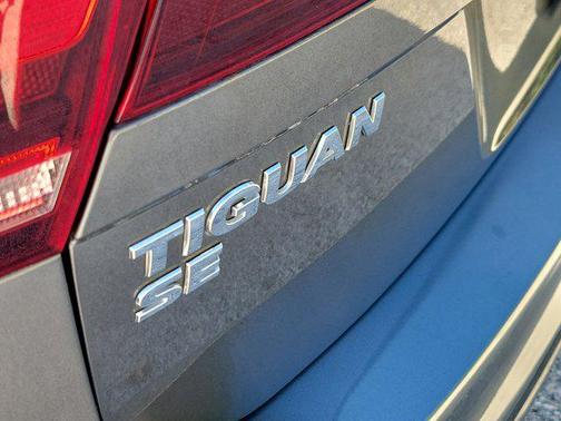 2020 Volkswagen Tiguan 2.0T SE R-Line Black