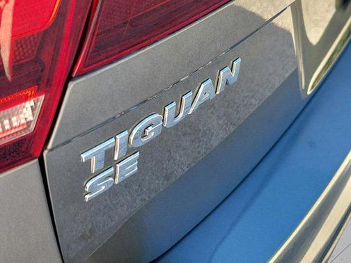 2020 Volkswagen Tiguan 2.0T SE R-Line Black