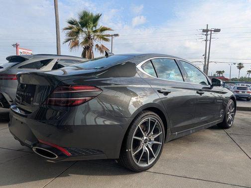 Makalu Gray 2026 Genesis G70 2.5T AWD Prestige