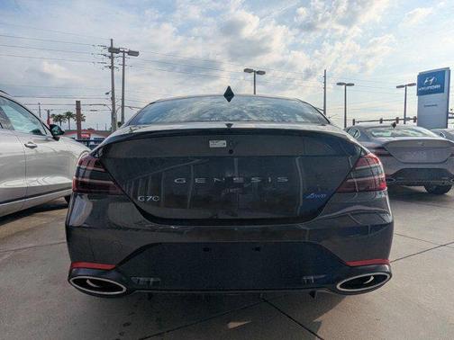 Makalu Gray 2026 Genesis G70 2.5T AWD Prestige