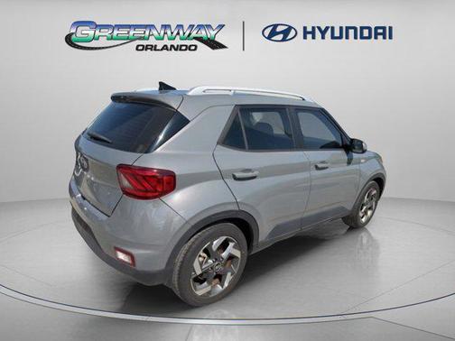 2022 Hyundai VENUE SEL