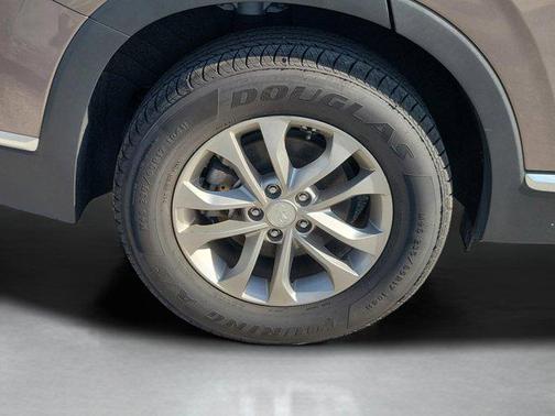 2019 Hyundai SANTA FE SE 2.4