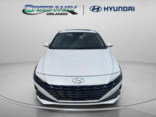 2022 Hyundai ELANTRA Limited
