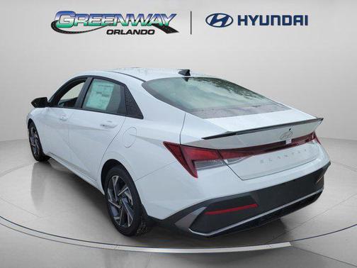 2025 Hyundai ELANTRA Sport