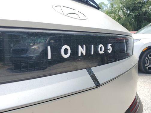 2025 Hyundai IONIQ 5 Limited