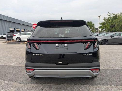 Deep Sea 2026 Hyundai TUCSON Hybrid Limited