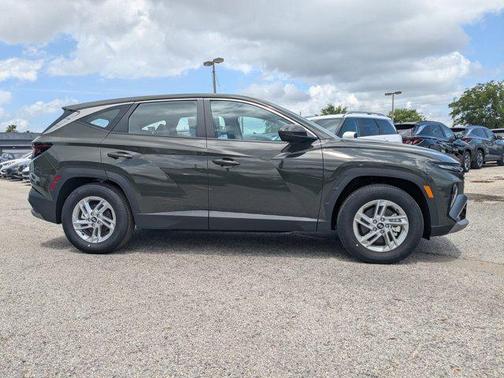 Rockwood Green 2026 Hyundai TUCSON SE