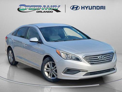 2017 Hyundai SONATA SE