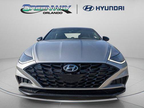 Shimmering Silver Pearl 2021 Hyundai SONATA SEL Plus