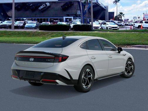 2026 Hyundai SONATA SEL