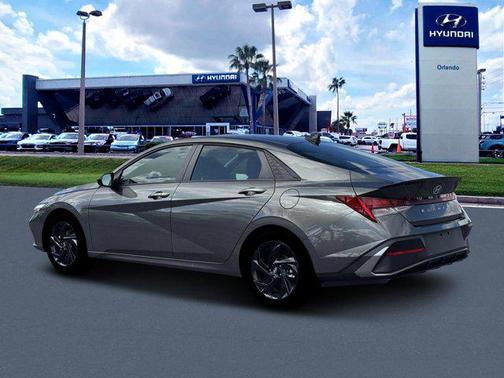 2026 Hyundai ELANTRA HEV SEL Sport