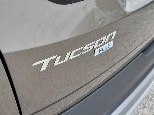 2026 Hyundai TUCSON Hybrid Blue SE