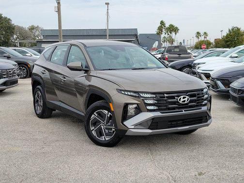 2026 Hyundai TUCSON Hybrid Blue SE