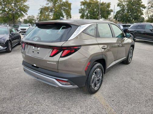 2026 Hyundai TUCSON Hybrid Blue SE