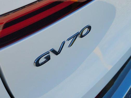 2026 Genesis GV70 2.5T