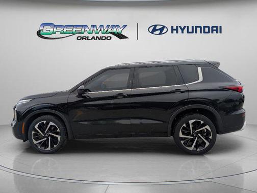 Black Diamond 2023 Mitsubishi Outlander SEL 2.5 2WD