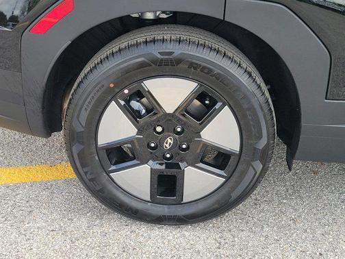 Phantom Black 2026 Hyundai SANTA FE SEL 2.4