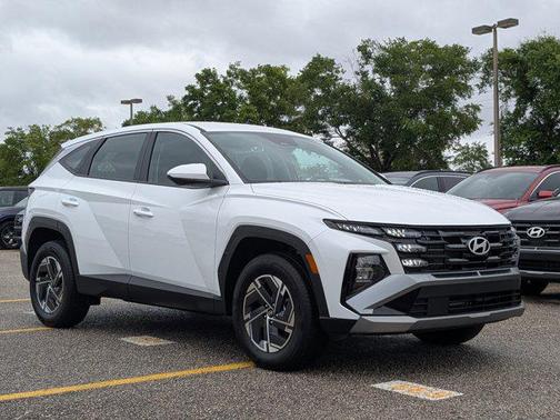 Creamy White Pearl 2026 Hyundai TUCSON Hybrid Blue SE