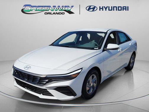 2026 Hyundai ELANTRA SE