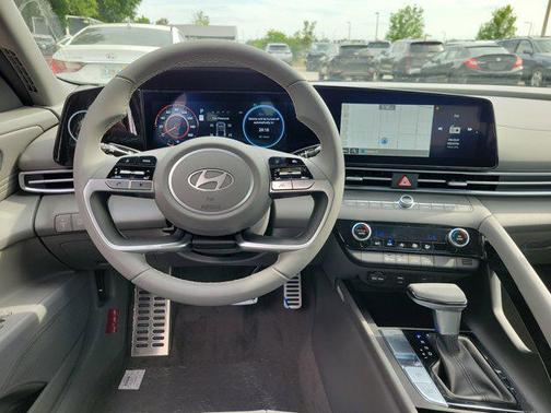 2025 Hyundai ELANTRA Sport