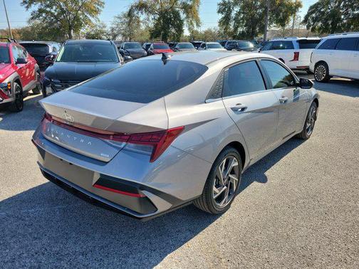 2026 Hyundai ELANTRA HEV Limited