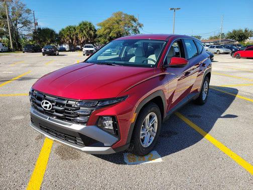 2026 Hyundai TUCSON SE