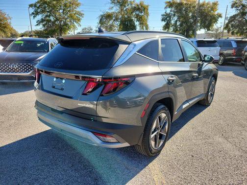 2026 Hyundai TUCSON Hybrid SEL