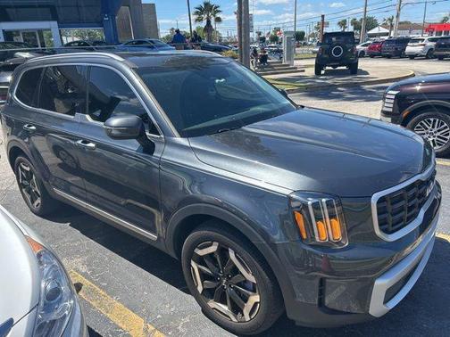 Gravity Gray 2024 Kia Telluride S