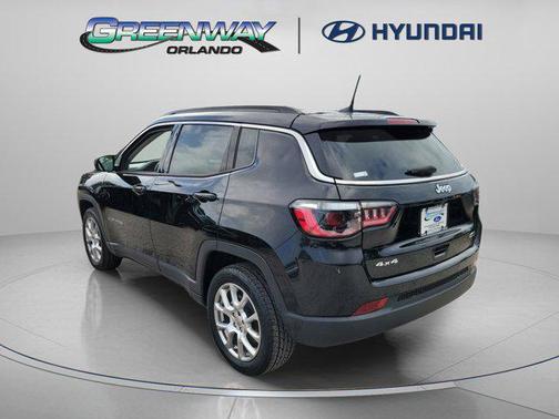 2022 Jeep Compass Latitude Lux