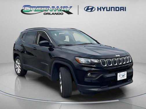 2022 Jeep Compass Latitude Lux