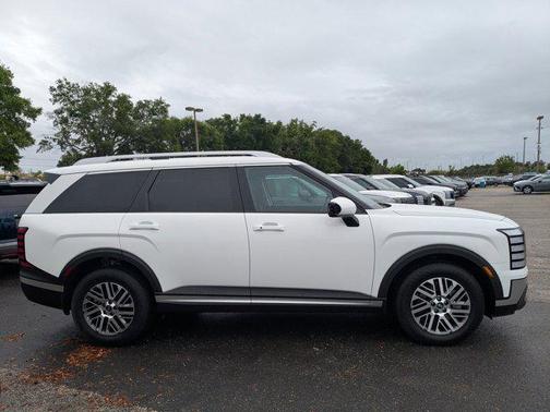 Creamy White Pearl 2026 Hyundai PALISADE SEL 8P
