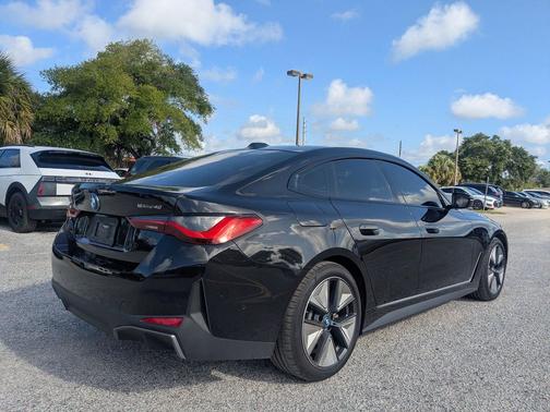 Black Sapphire Metallic 2023 BMW i4 Gran Coupe eDrive40