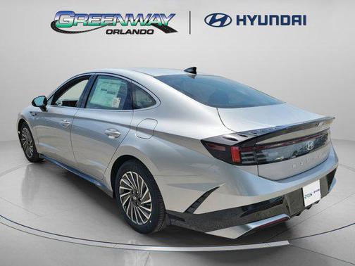 2025 Hyundai SONATA Hybrid SE