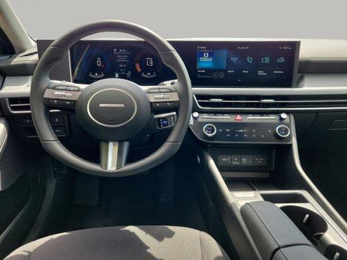 2025 Hyundai SONATA Hybrid SE